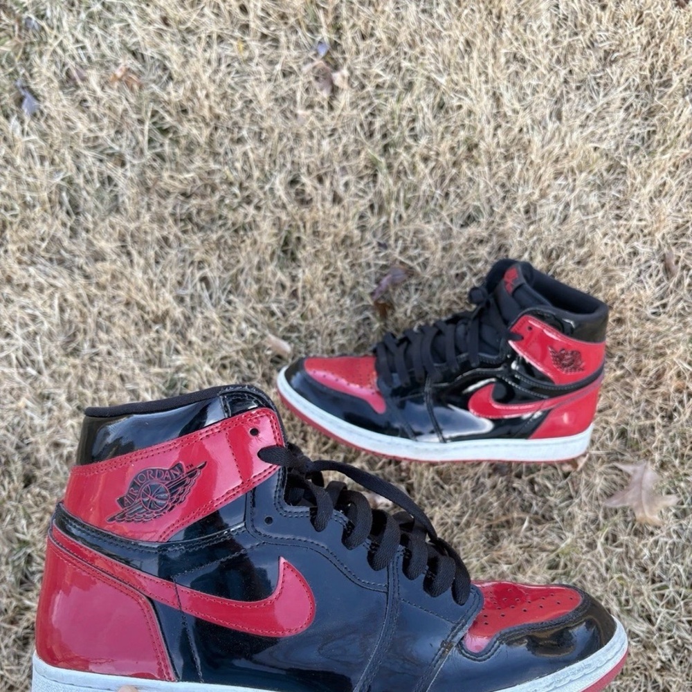 Jordan 1 Patent Bred Men's Size 9.5 - Picture 4 of 5